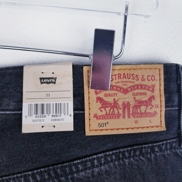 Levi's 501 Distressed Black Button Fly Denim Jean Shorts NWT size 33 - Picture 7 of 9